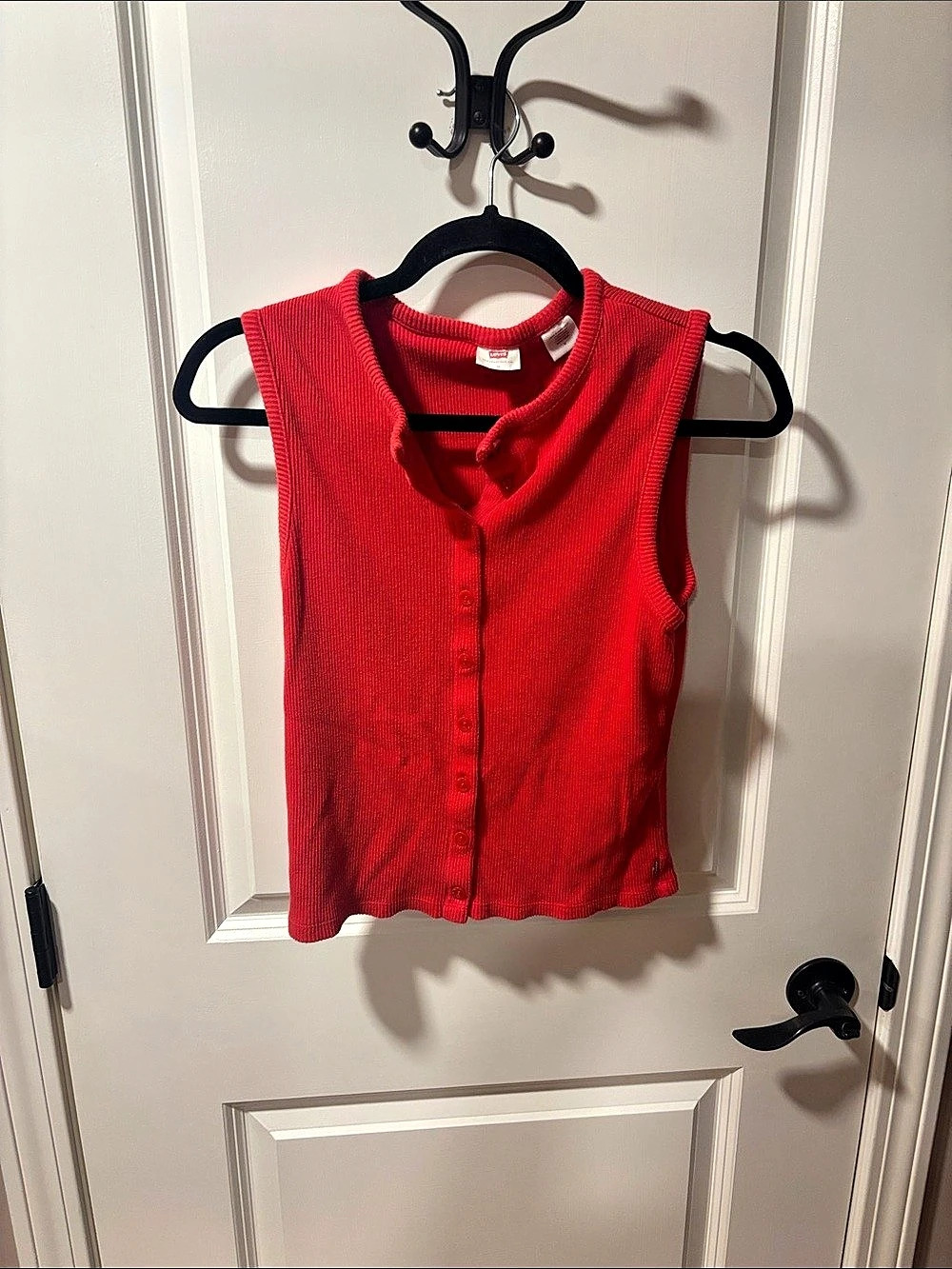 Levi's Rory Button-Up Sleeveless Top Red Medium